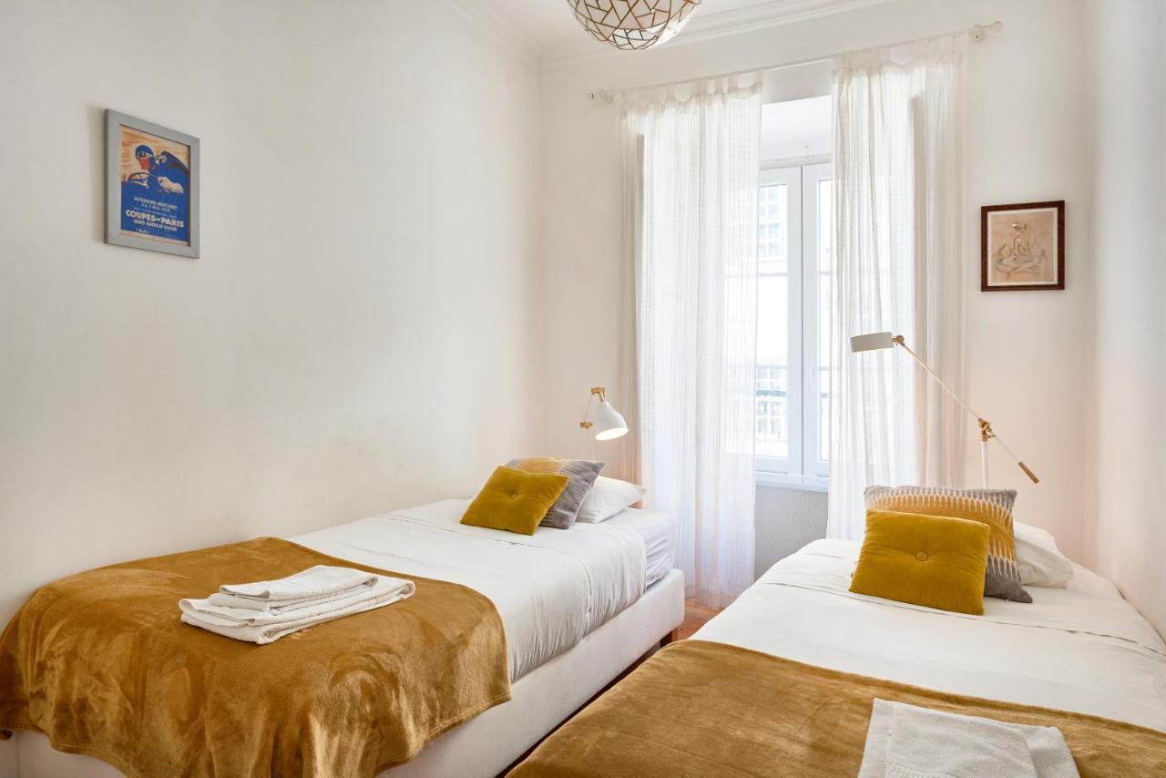 Spacious Bairro Alto Apartment With Courtyard, By Timecooler Lisboa المظهر الخارجي الصورة