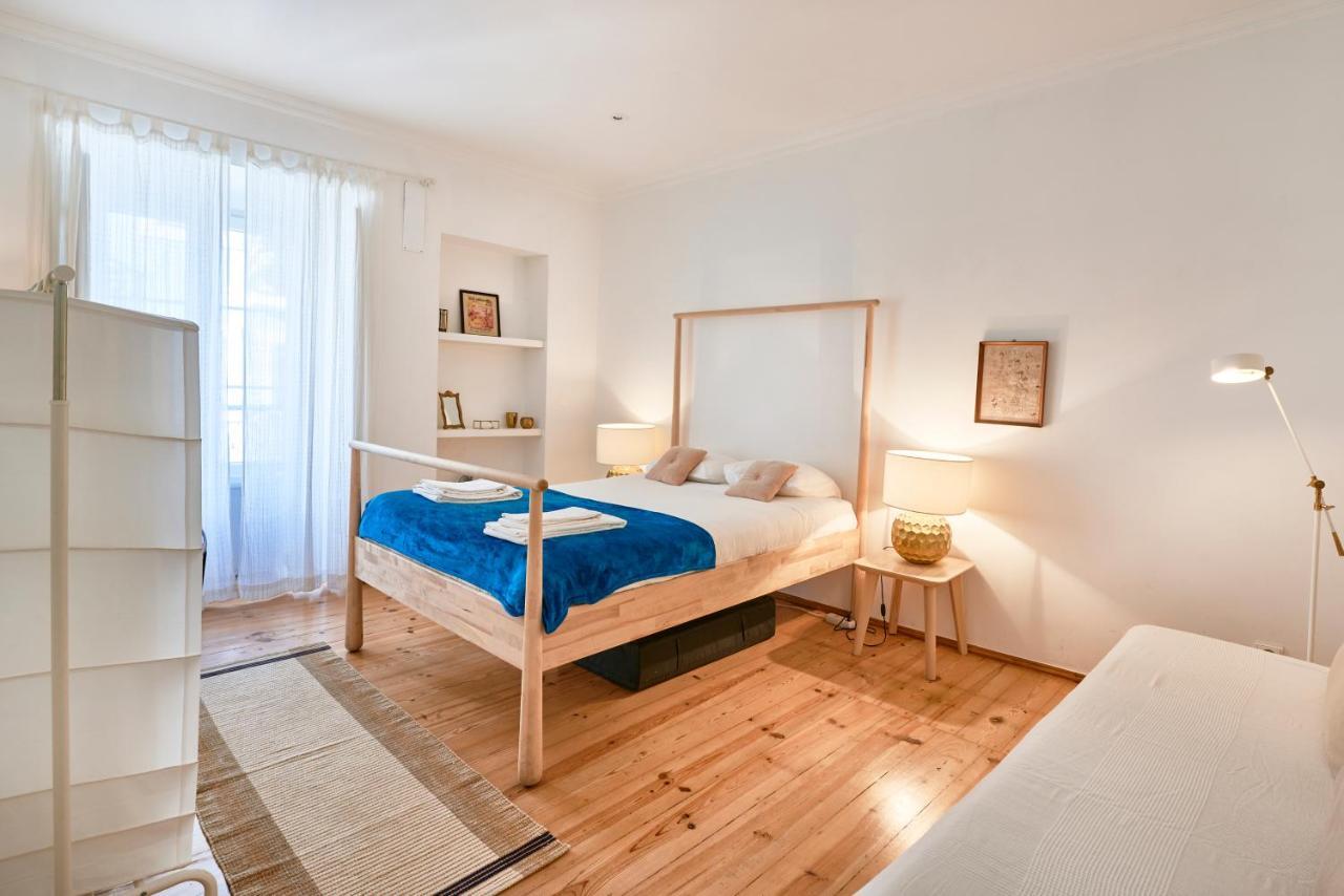 Spacious Bairro Alto Apartment With Courtyard, By Timecooler Lisboa المظهر الخارجي الصورة