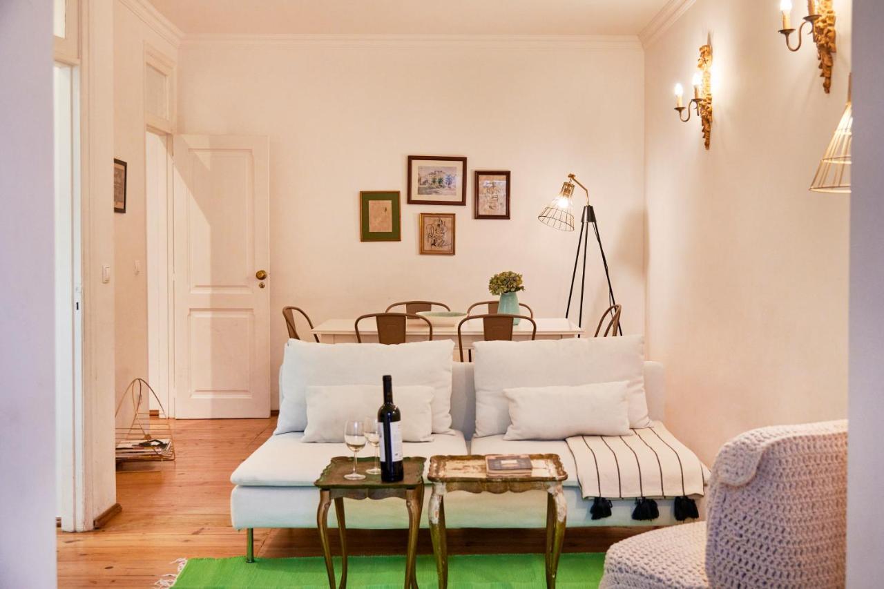 Spacious Bairro Alto Apartment With Courtyard, By Timecooler Lisboa المظهر الخارجي الصورة