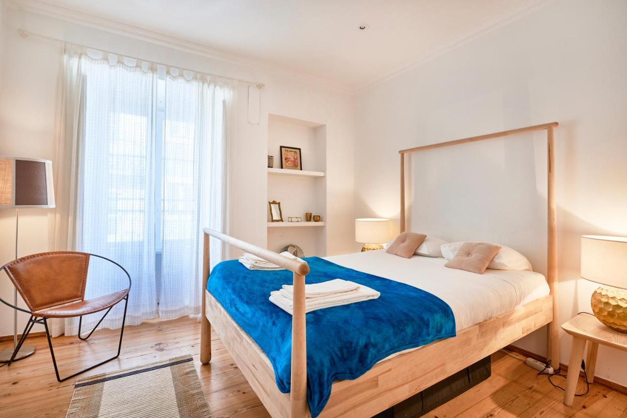 Spacious Bairro Alto Apartment With Courtyard, By Timecooler Lisboa المظهر الخارجي الصورة