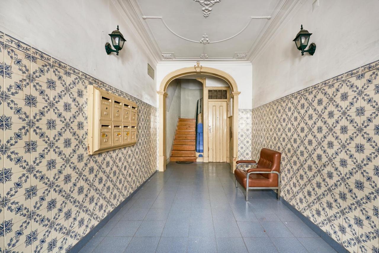 Spacious Bairro Alto Apartment With Courtyard, By Timecooler Lisboa المظهر الخارجي الصورة